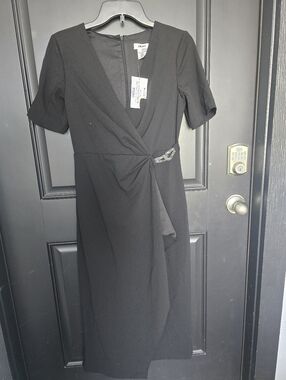DKNY Black Wrap Dress Size 2 Short Sleeve Midi Sheath Cocktail Work NWT